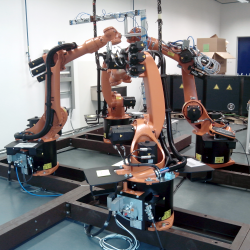 RoboTeam - 4x industrial robot KUKA KRC16-2